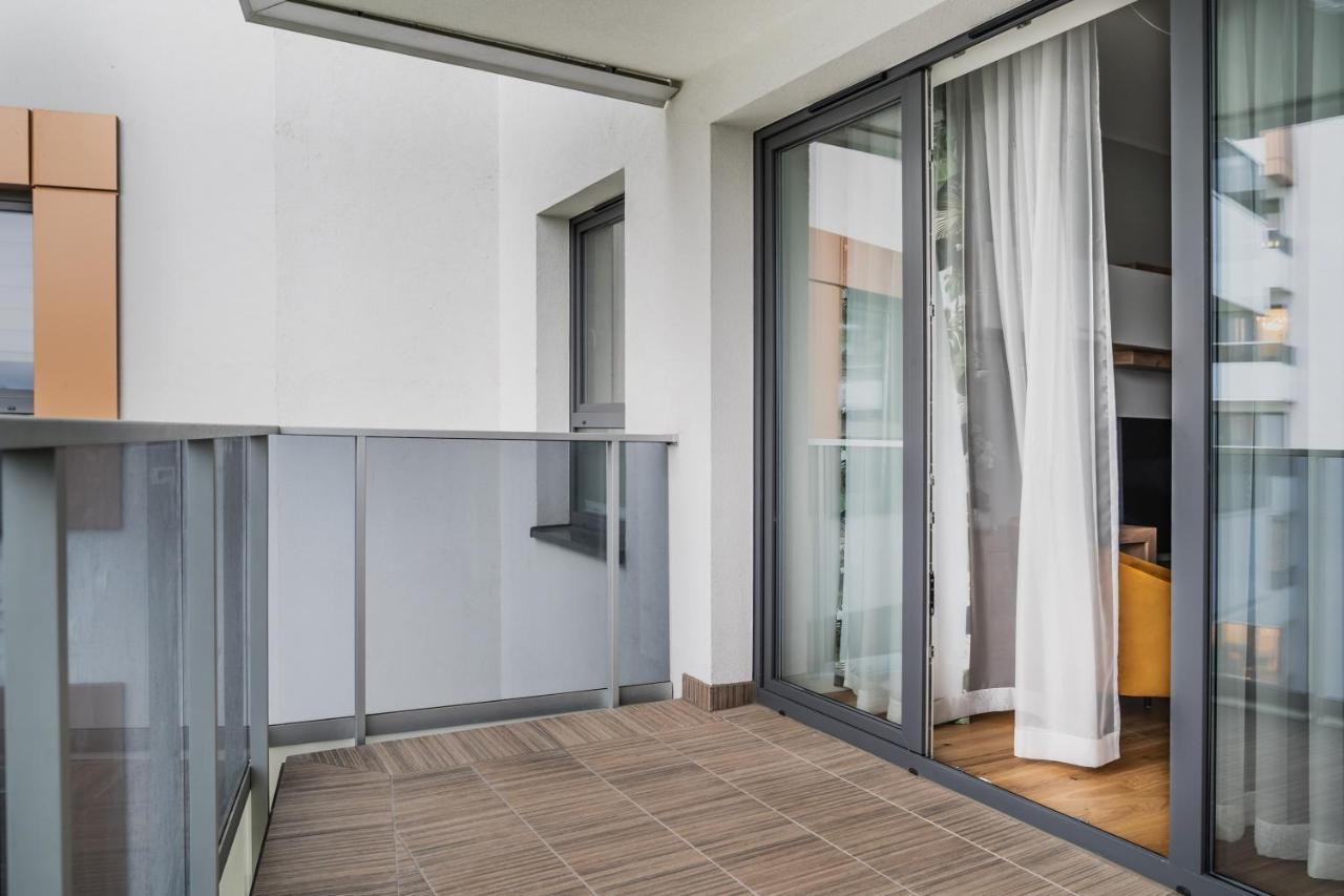 Resinest Apartamenty Jurowiecka J15 Белосток Экстерьер фото