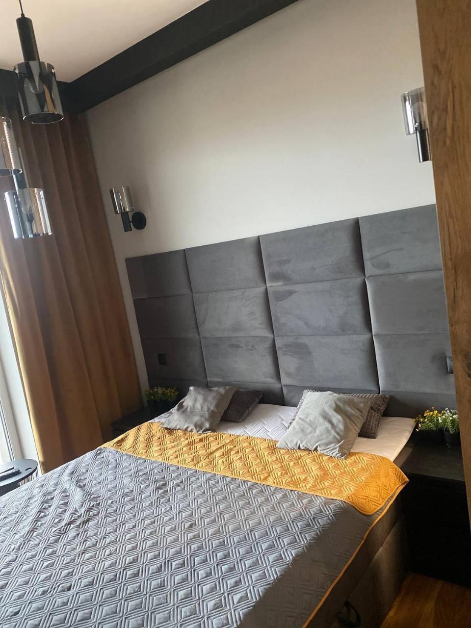 Resinest Apartamenty Jurowiecka J15 Белосток Экстерьер фото